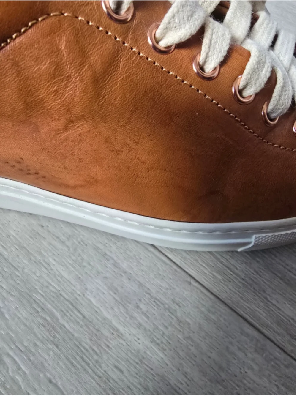 Men's Good Man BrandLegend Lo vachetta Leather Sneakers Brown and White Size 9